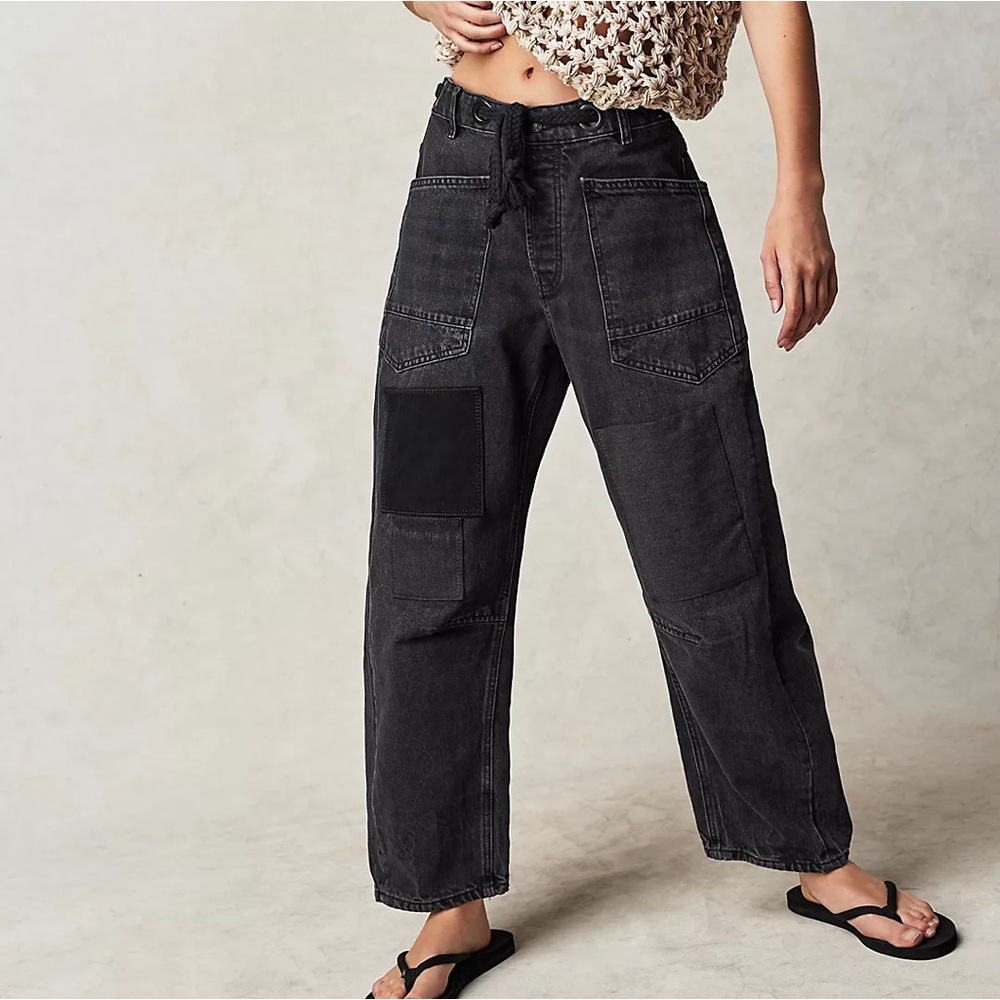 FREE PEOPLE Moxie low slung barrel jean size 24